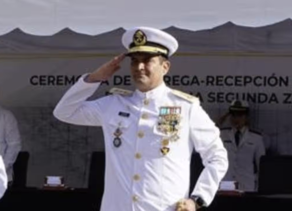 Niegan reinstalación en la Marina de vicealmirante Manuel Roberto Farías