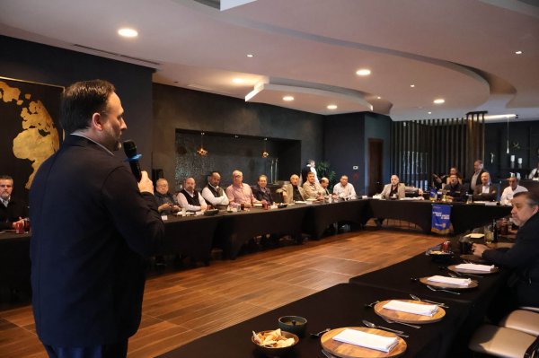 Refrenda Santiago De la Peña compromiso del Gobierno del Estado con causas de rotarios en beneficio de los chihuahuenses