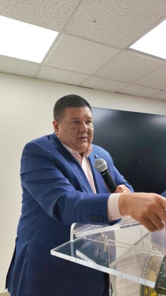 No hay información oficial sobre suspensión de vuelos en El Paso: Jáuregui