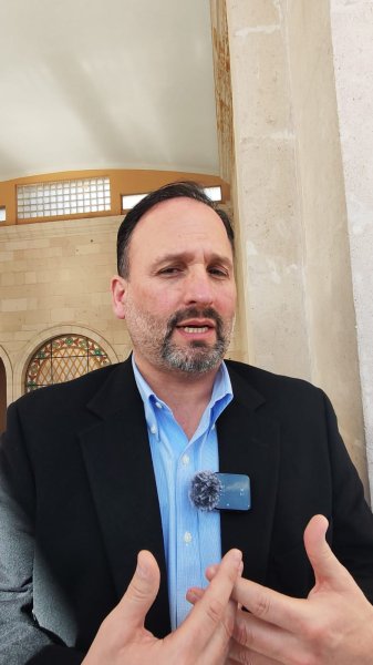 Pide De la Peña análisis cuidadoso ante posible reforma a Fiscalías Anticorrupción