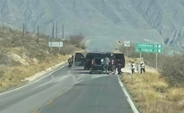 Captan robo de vehículo en carretera Aldama-Ojinaga