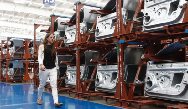 Expertos advierten de fallo en la revisión del T-MEC; encarecería el comercio en México