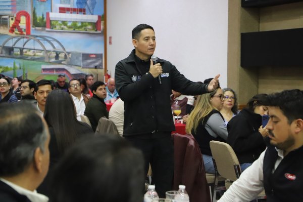 Comparte Policía Municipal estrategias y avances en seguridad con CMIC