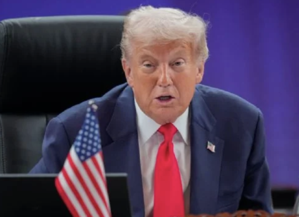 Trump ordena publicar toda la información oficial sobre vida alienígena y extraterrestre