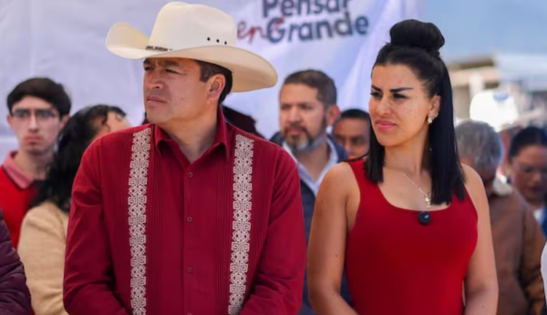 ¿Fajos de billetes? Este es el polémico regalo del alcalde de Chignahuapan que desató críticas