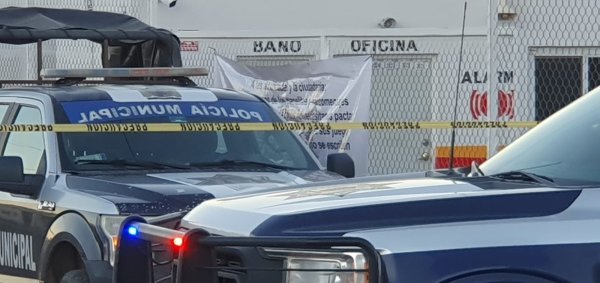 Localizan tres lonas con mensaje atribuido a grupo criminal en Cuauhtémoc