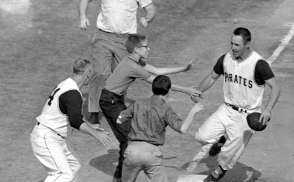 Bill Mazeroski, miembro del Salón de la Fama del Béisbol, muere a los 89 años