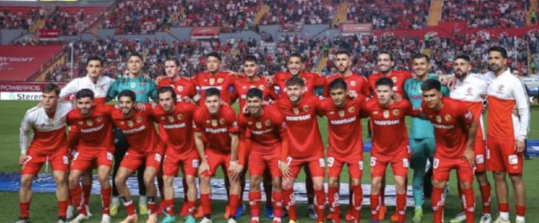 El bicampeón Toluca golea 3-0 a Necaxa y sigue invicto en la Liga MX