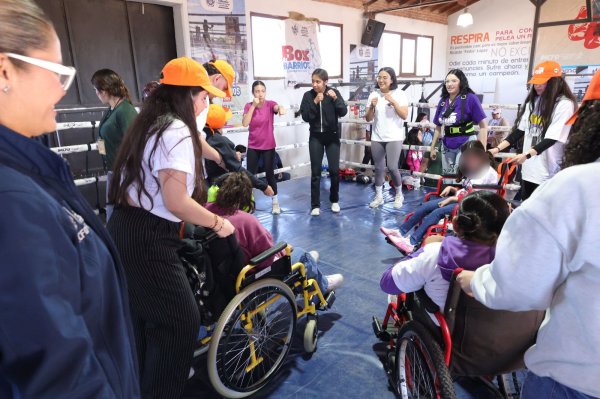 Niñas y niños del CRIT conquistan el ring de Avalos en clase muestra de boxeo