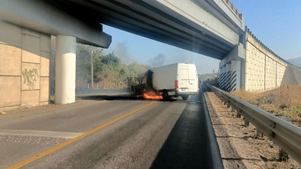 Suman 32 municipios de Michoacán con bloqueos carreteros tras operativo contra “El Mencho”