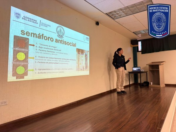 Lleva GOECHI charlas preventivas del delito al Bachilleres #18 en NCG