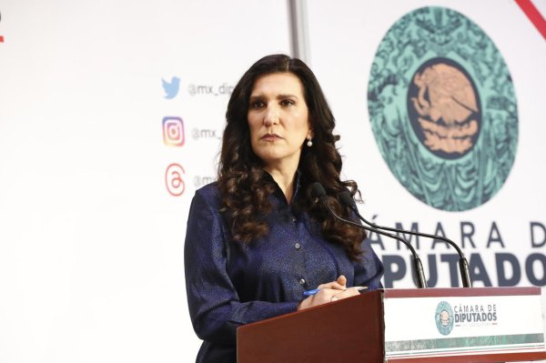 Quienes deben estar tras las rejas son los delincuentes, no las familias: Kenia López Rabadán