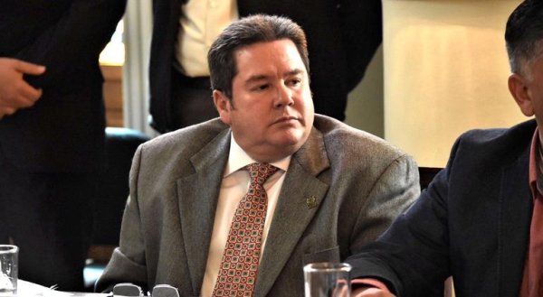 Anuncia Bonilla destitución de Luis Terrazas