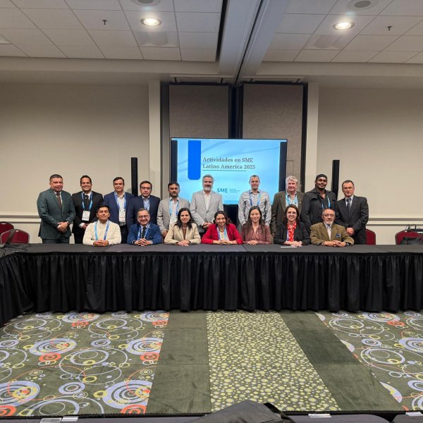 Destacan a presidente de la SME México en conferencia Minera de Utah