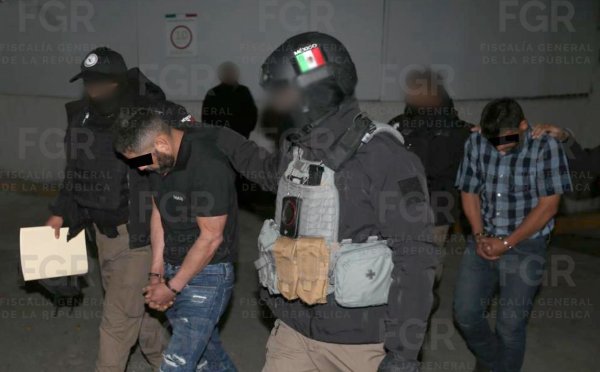 FGR imputa a dos personas por portación de armas tras hechos en Tapalpa; son trasladadas al Altiplano