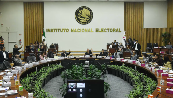 Reforma electoral es una ‘regresión’ de 45 años: ‘Pone en riesgo imparcialidad’, dicen consejeros del INE