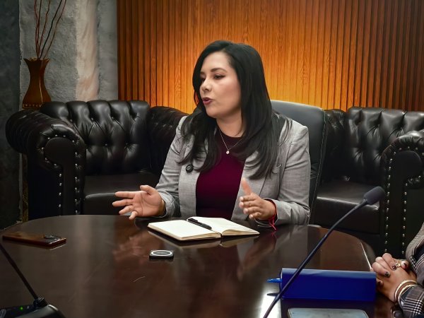 Credencialización Universal de Salud será en IMSS e ISSSTE en Chihuahua, Estado no ha firmado convenio: Mayra Chávez