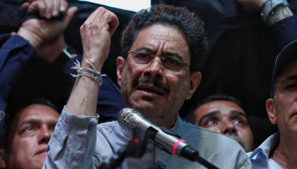 El izquierdista Iván Cepeda amplía su ventaja para los comicios presidenciales de Colombia