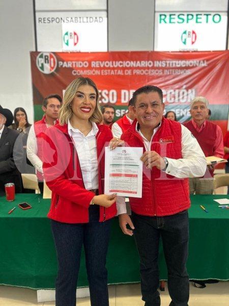 Se registra Alex Domínguez para dirigir el PRI Estatal