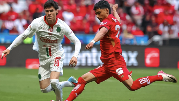 Toluca desplaza al Chivas del trono del Clausura de la Liga MX con marcador 2-0