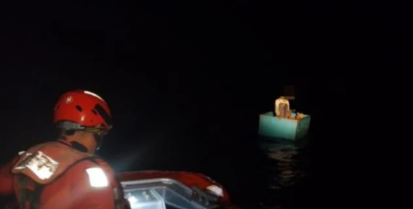 La Marina rescata a tres náufragos cerca de las costas de Chiapas