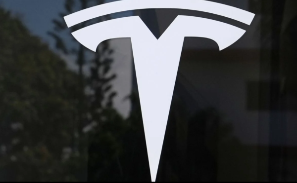 Tesla pierde título de mayor fabricante de vehículos eléctricos tras caída de ventas por segundo año