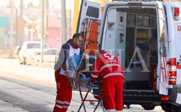 Mujer resulta lesionada tras ser atropellada en avenida Juan Escutia