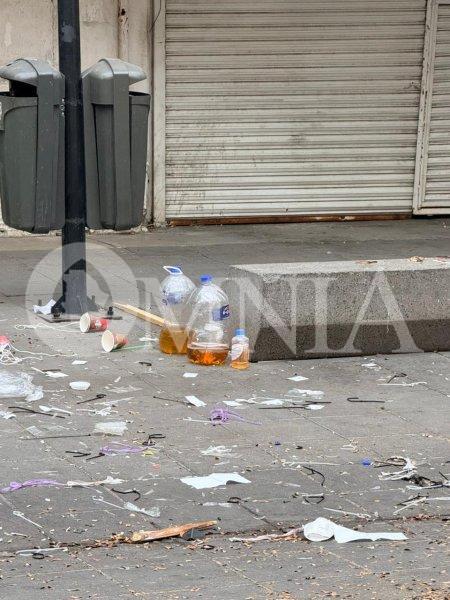 Hasta con orines dejan de sucio el centro de la ciudad