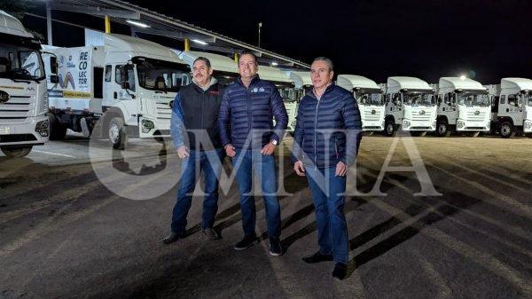 Entrega Bonilla 15 nuevos camiones recolectores de basura