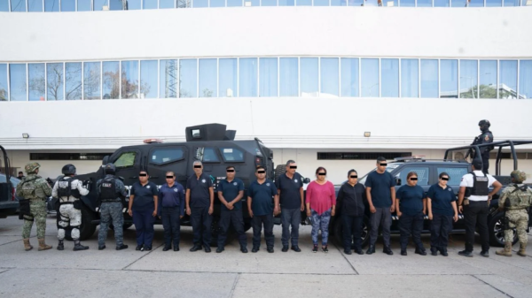 Judicializan a 11 policías municipales de Chiapas por presuntos vínculos con la delincuencia