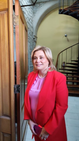 Revisarán Maru y Granillo obras a financiar con crédito y aumento al ISN