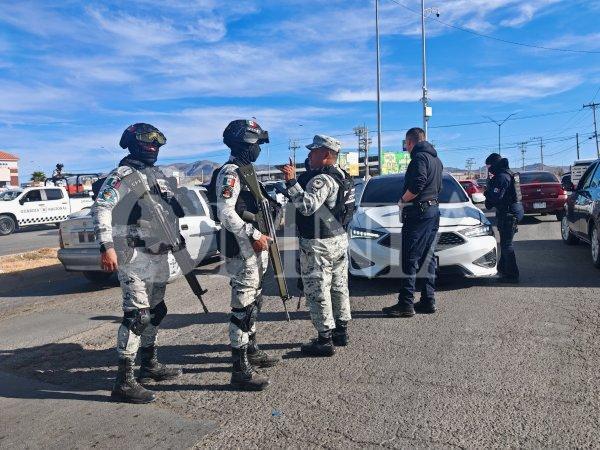 Presunto expolicia el detenido en persecución en la Eqqus