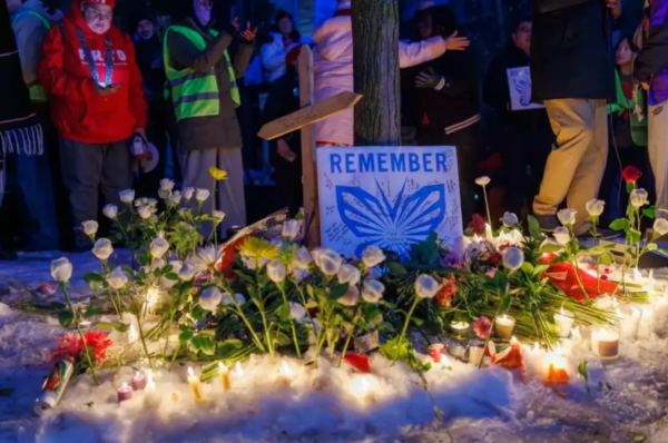 Funcionarios de Minnesota refutan afirmaciones de Trump y Noem de que mujer asesinada por ICE intentó atropellar a un agente