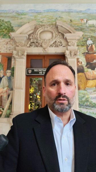 Estoy más puesto que un calcetín: De la Peña por destape de Maru Campos