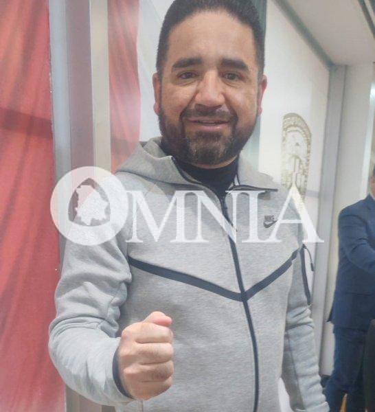 (Video) Llega Francisco Sánchez a sesión de Diputación Permanente con conjunto deportivo de Maduro