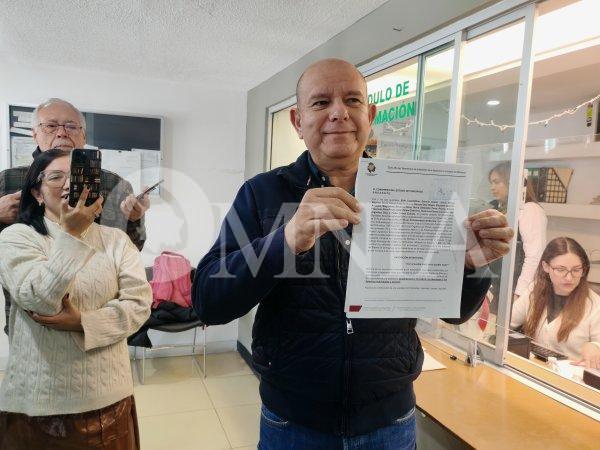 Presenta Cuauhtémoc Estrada ley reglamentaria para eleccción directa de regidores
