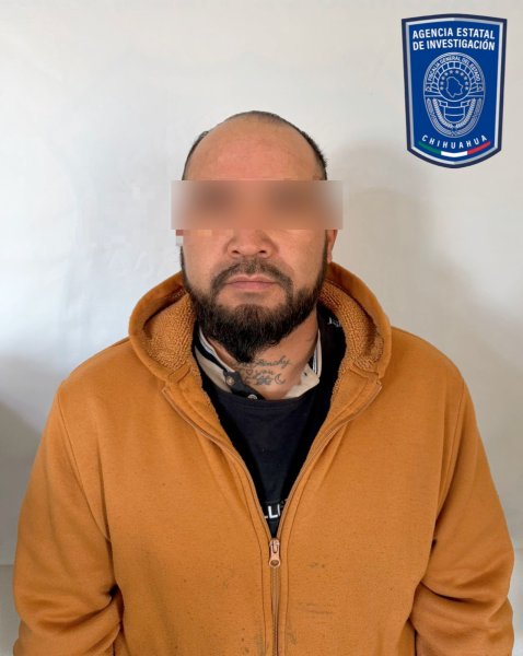 Detienen en operativo a hombre por alteración de documentos vehiculares apócrifos