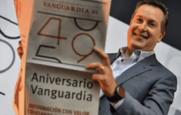 Detienen a director general de periódico Vanguardia; denuncian persecución politica