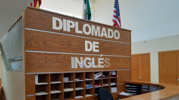 Ofrece la Facultad de Filosofía y Letras de la UACH certificación internacional del Oxford Test of English