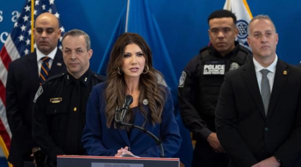 ICE Congreso de EU debate posibles consecuencias para ICE y Noem tras asesinato de Renee Good