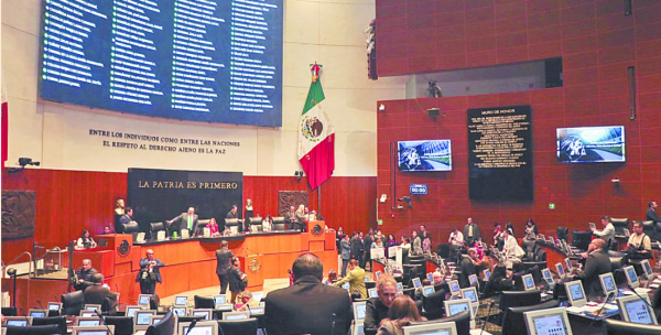 El Senado mexicano refrenda su posición contra el intervencionismo