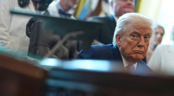 Trump plantea dejar a ExxonMobil fuera de Venezuela tras la respuesta del CEO en reunión