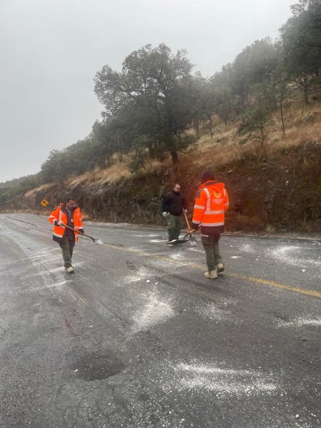 Apoya CPC a conductores varados en el tramo carretero Chihuahua–Namiquipa