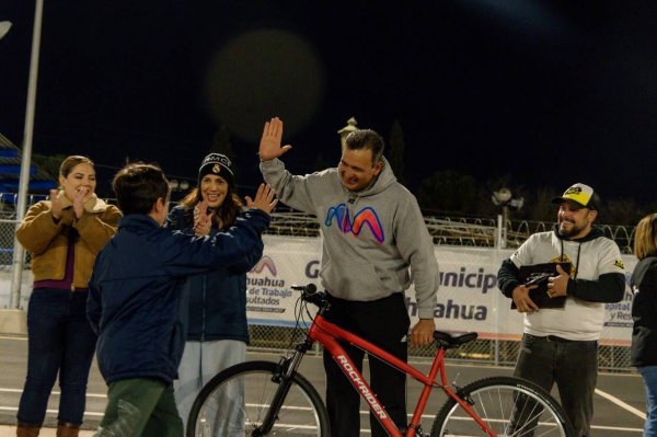 Inaugura Marco Bonilla ciclopista renovada en la Ciudad Deportiva tras 30 años de espera
