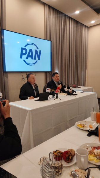 Comparte abogados Corral y empresa que simuló asesorías de la reestructura de la deuda: Mario Vázquez