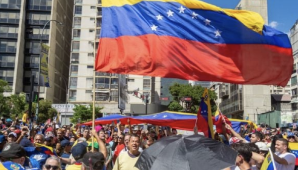 Un sindicato de prensa de Venezuela anuncia la excarcelación de 18 periodistas y reporteros gráficos