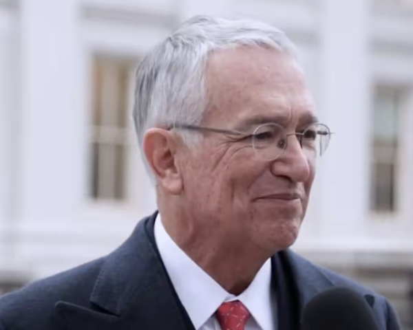 Salinas Pliego se reúne con el secretario del Tesoro de EUA en Washington