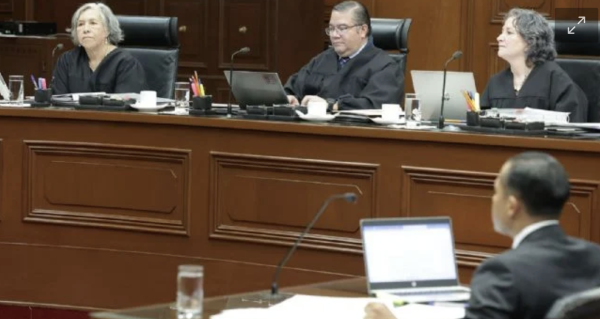 Nuevo secretario de acuerdos de la Corte comete su primer error... y ningún ministro lo corrigió