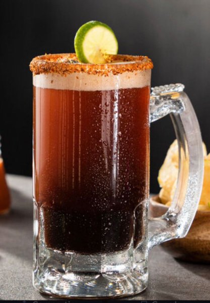 Una de viernes: Michelada, la forma única de los mexicanos de tomar cerveza