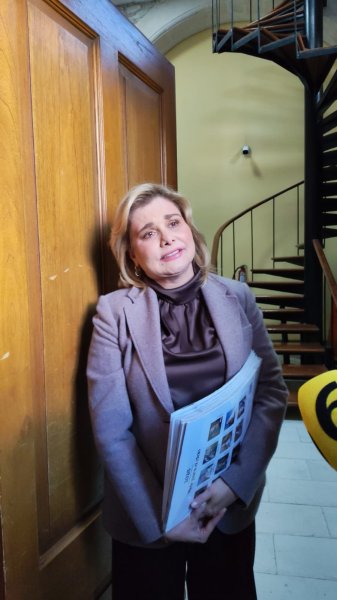 Ojalá eliminarán el fuero, Corral es tan cobarde que en cualquier falda se esconde: Maru Campos